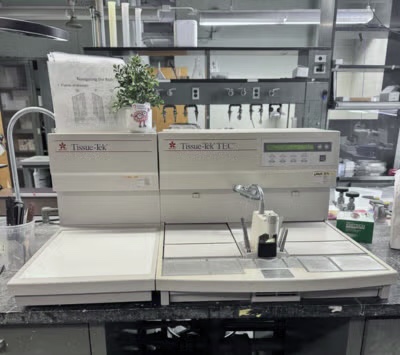 Sakura Tissue-Tek TEC embedding console